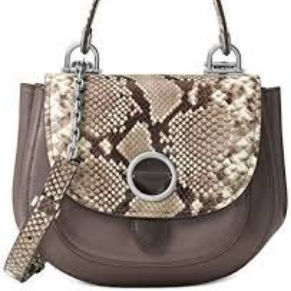 MICHAEL Michael Kors Isadore Medium Messenger Bag - Picture 1 of 4